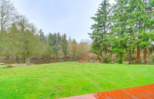 Peaceful Patio View! Waterfront Puget Sound Unit - Foto 24