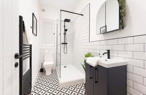 Central Location 3BR Home on Gladstone Street - Photo 5