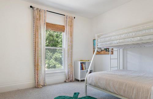 Sebastopol Farmhouse on 3 acres, fiber, kid friendly - Foto 27