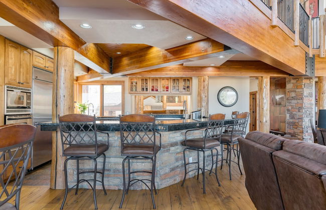 Topaz Estate by Avantstay Luxe Home, Pool + View - Foto 36