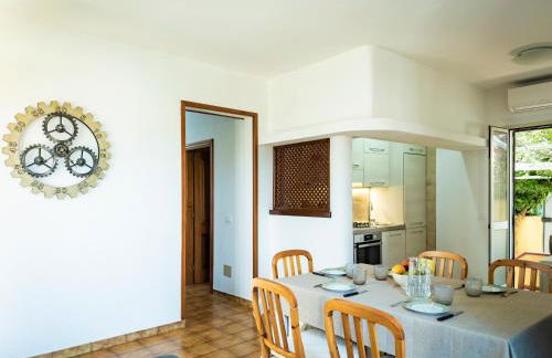 Casa Olivia - Casa indipendente nel centro di Cannigione a 3 minuti a piedi dal lungomare, 5 minuti a piedi dalla spiaggia più vicina e vicinissima alle spiagge più belle della Costa Smeralda - Foto 10