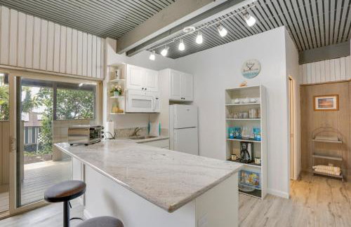Cozy Honolulu Retreat w/ Pool Access, Near Beaches - Foto 7