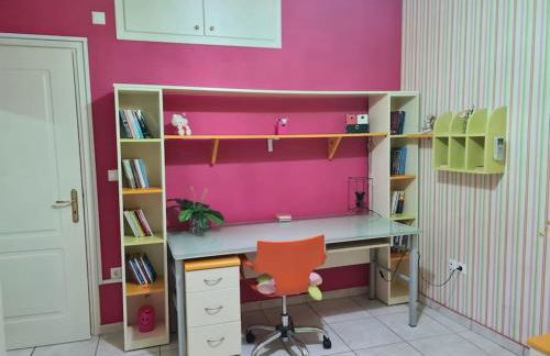 Άνετο, μεγάλο σπίτι κοντά στο μετρό - Foto 51