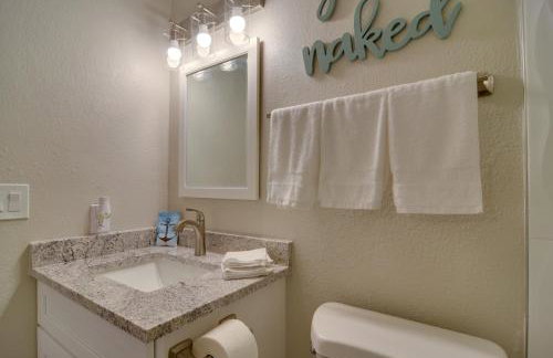 Ideally Located Palm Harbor Condo Walk Downtown! - Foto 17