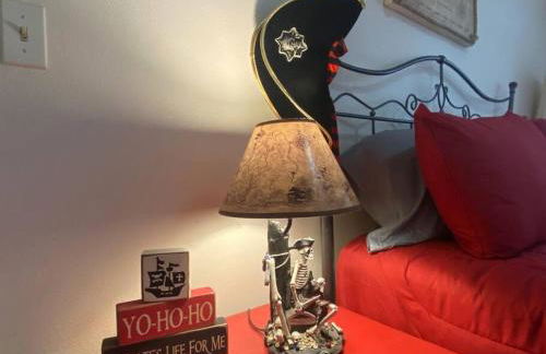 Professor Rousseau's Pirates Lair - Foto 24