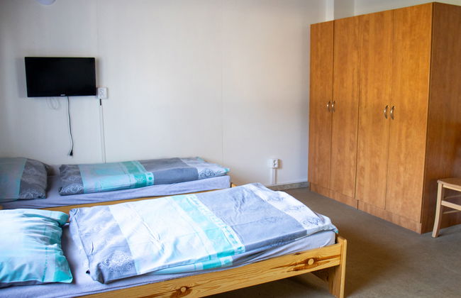 4 bedroom House in Hradec Kralove with garden - Photo 13