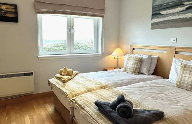 No 2 The Links Apartment Brora - Photo 4