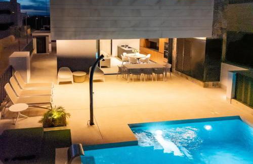 Luxueuze villa met verwarmd zwembad - Foto 39