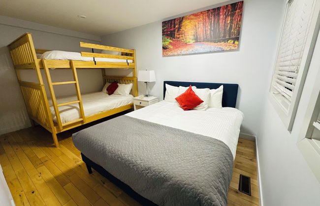 P1 - Private Hot Tub - 3 Bedroom Home - Mountain View - Photo 6