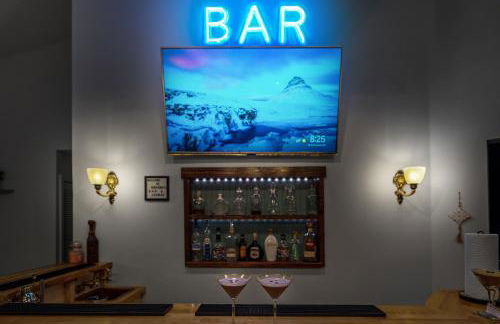 Plantation Pool Home with Hot Tub Sleeps 10 - Foto 58