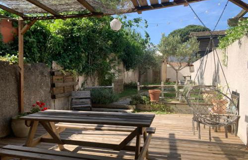 La maison de Marie - Jardin arboré - Garage privatif - Netflix - Foto 1