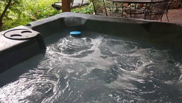 Chase's River Cabin - Hot-tub Firepit & Fireplace - Foto 3