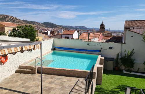 Casa Oasis Puertollano, una casa en un entorno rural en Puertollano, agradable, con Piscina en zona tranquila - Foto 8