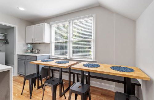 GATHERING HOUSE IN HISTORIC OAKWOOD - Foto 15