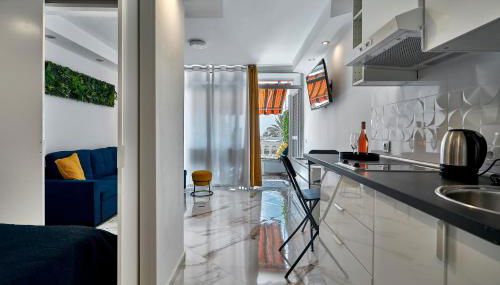 Palm View House - Photo 5