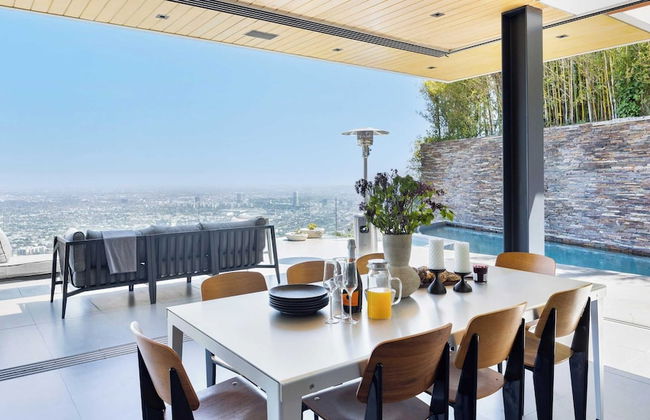 Hollywood Overlook by Avantstay Private Pool + Hot Tub Panoramic Views - Photo 12