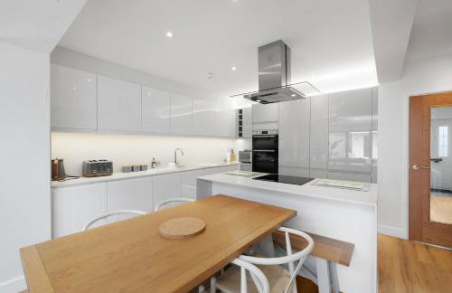 Bright 6 bedroom 3 bath house ideal for Pinewood Studios - Foto 57