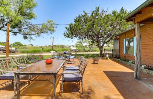 1 Mi to Lake Pet-Friendly Cabin in Strawn - Foto 16