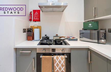 1 Bed 1 Bath, Modern Town Center Apartment, Netflix By Redwood Stays - Foto 37