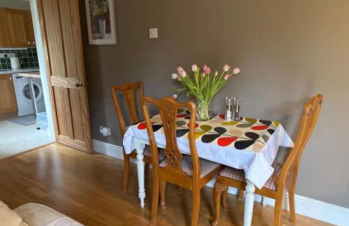 Quiet 4 guest annexe close to town - Foto 24