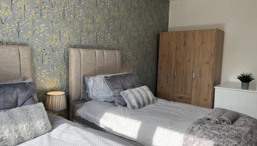 Modernised central Wigan townhouse sleeps up to 6 - Foto 4