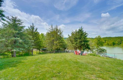 Boat Dock Pet-Friendly Douglas Lake Getaway! - Foto 26