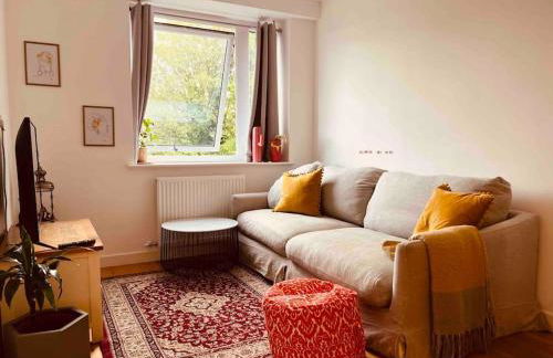 BeeStay - Cosy 1 bed flat in the heart of Cheadle Hulme - Photo 26