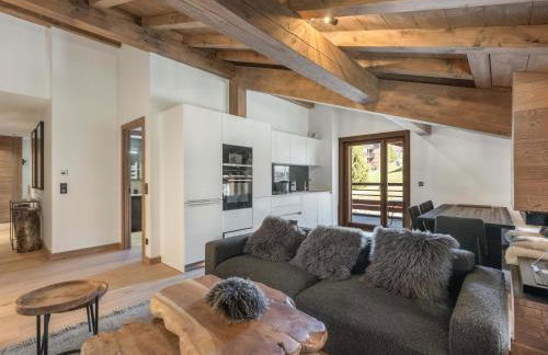 Megeve Luxury Spa Escape with views and parking - Photo 14