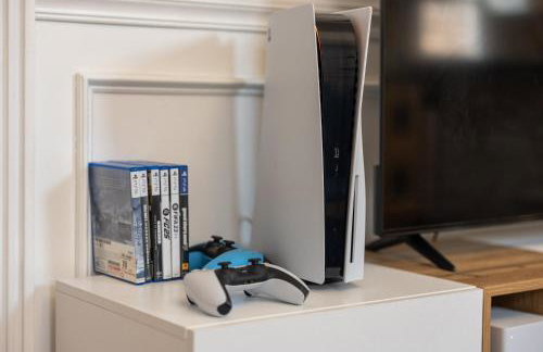 Welcoming Apartment - 10 min Light Rail Access - Foto 23