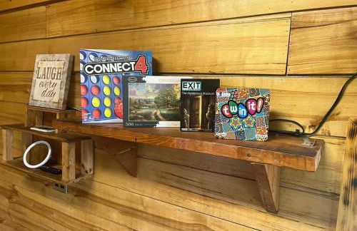 Bass Farm Twin Lakes Couples Dry Cabin - Photo 10