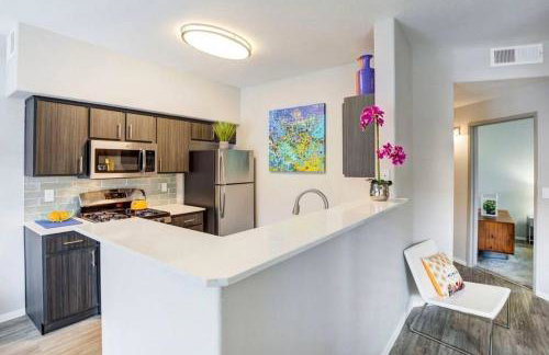 New! Stylish and peaceful Apt in Henderson - Foto 12