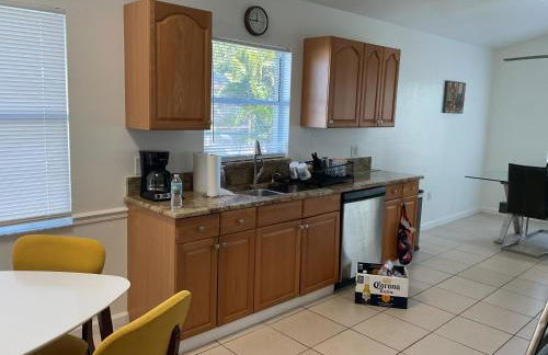 Punta Gorda Home, Sleeps 10 - Photo 13