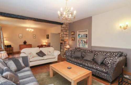 The Farmhouse - Photo 8