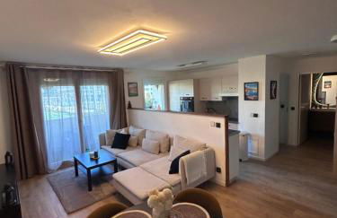 Olympie, airport, train and tram station Fully equipped for 3 peoples - Foto 1