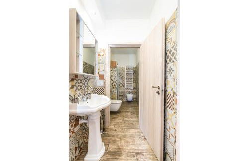 Margot Family - Photo 17