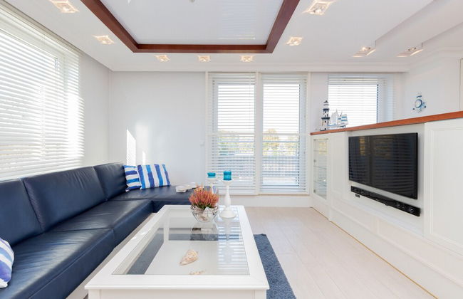 Sailor Apartment by Renters Prestige - Photo 29