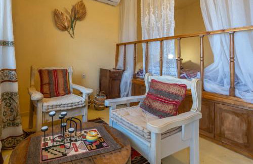 The Lookout in Mirsini - Roof Terrace - AC - WIFI - Foto 10