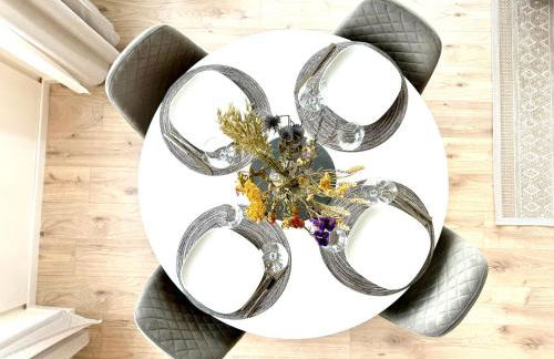 UNiQE - city central - design apartment - SKY-TV - free parking - Foto 14