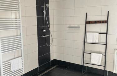 Appartment am Rosenplatz,24 Stunden Check in, Küche, kostenfreie Parkplätze - Foto 9