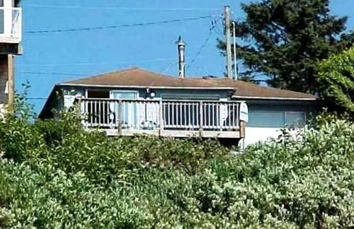 Rustic Oceanfront Cottage Rental on Netarts Bay near Tillamook - Foto 1