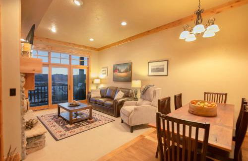 Palisades Lodge Suite 207 - Photo 1