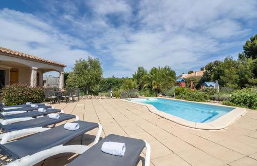 Stylish Villa with Terrace - Foto 11