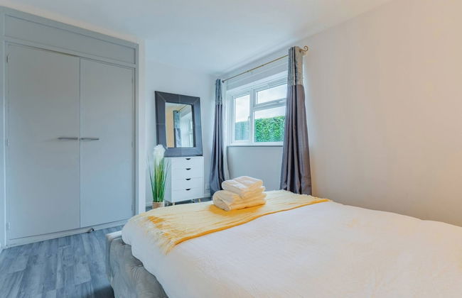 Sleek and Cozy 1BR Resorts World Nearby - Foto 4