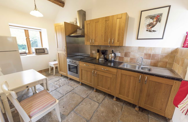 Whitley Coach House - Photo 10