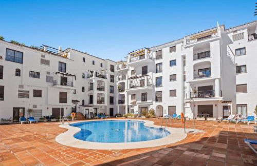 Driftwood Escape - Puerto de la Duquesa - Photo 28