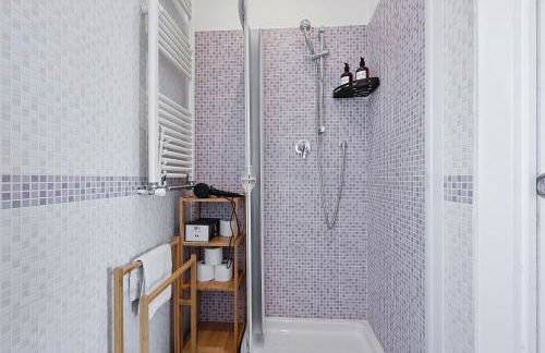 Azure Oasis with parking near the airport & beach - Foto 30