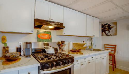 5 Mi to Dtwn Riverside and Hospital! Remote-Work Hub - Foto 3