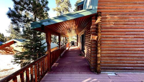 Backwoods Bonanza - Big Cabin With Hot Tub! - Foto 5