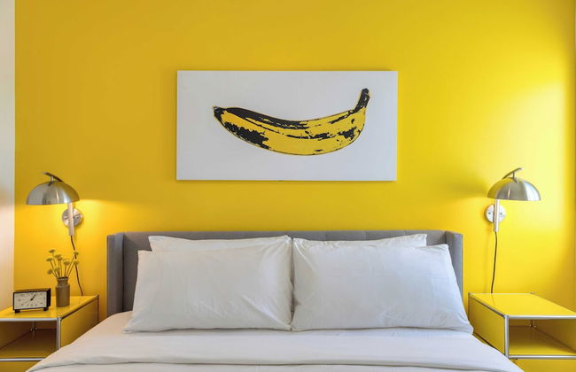 Dual Bachelor Pads w/ Rooftop Lounge & Games Sleeps 26 5 Min to Broadway - Foto 23