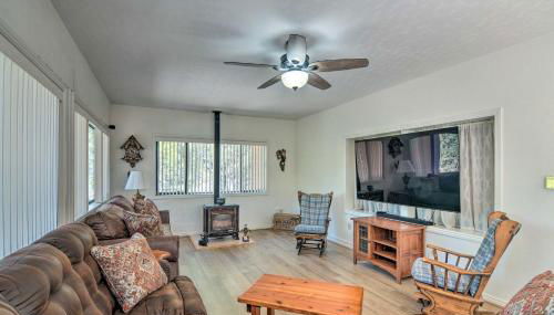 Hatch Retreat with Deck, Grill and Creek Access! - Photo 3